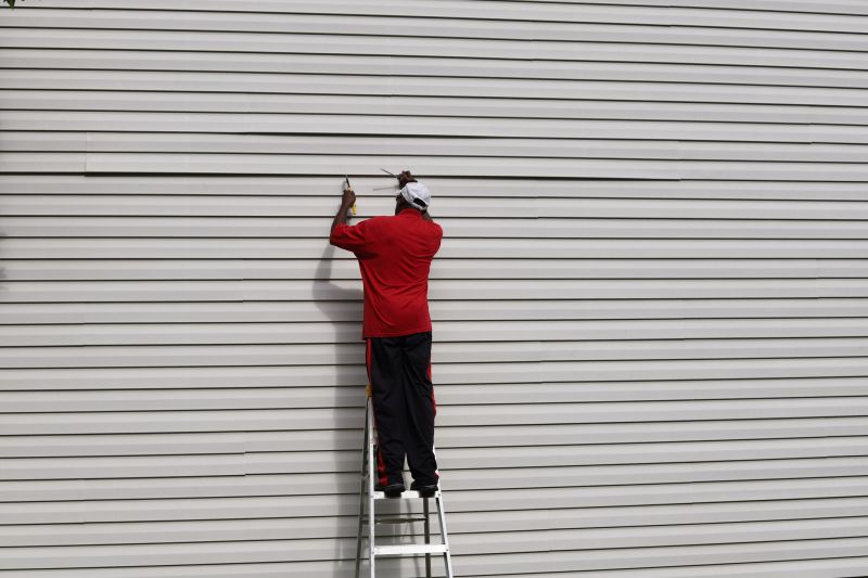 Experienced Siding Installer